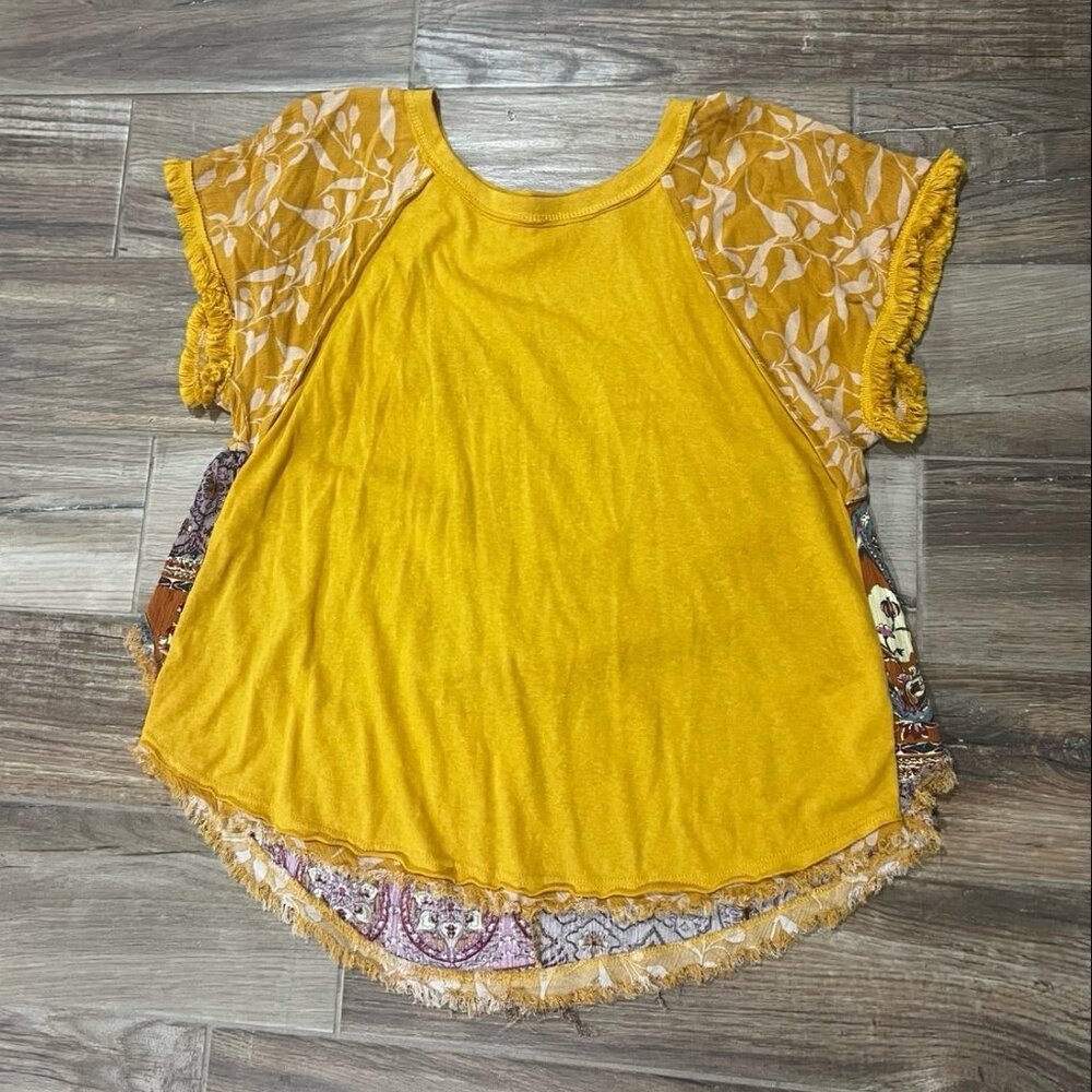 Umgee Mixed Print Top W/ Frayed Edge Trim - image 1